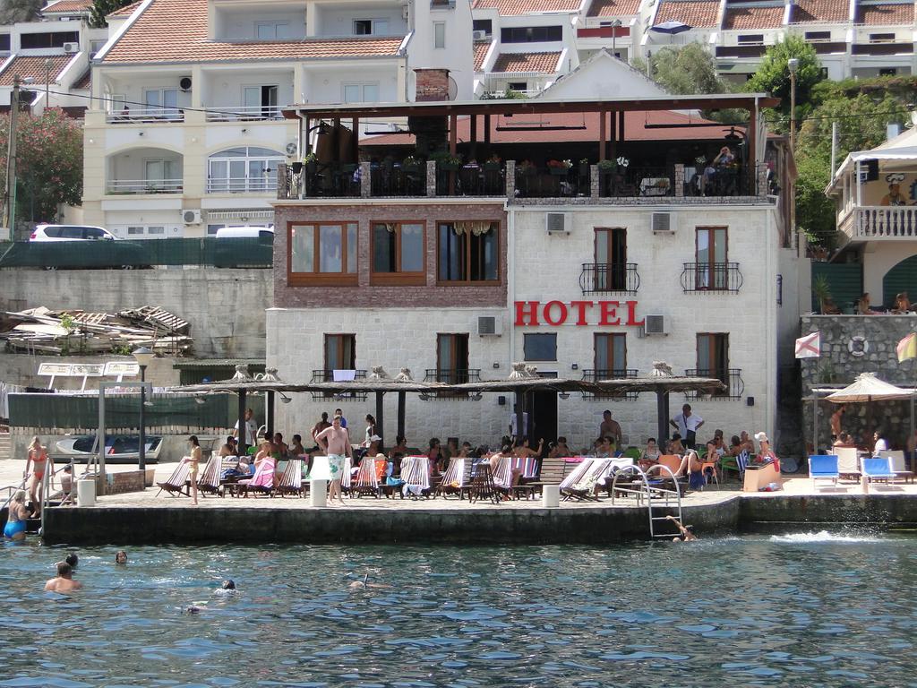 Hotel Anderba Krasići Exterior foto