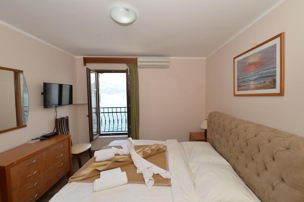 Hotel Anderba Krasići Exterior foto